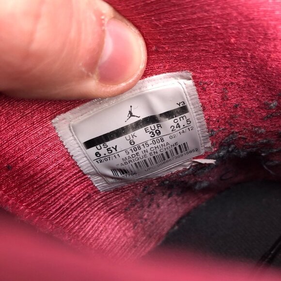 RARE 2012 Air Jordan 12 Retro Black Siren Red Size 8 - Picture 14 of 14